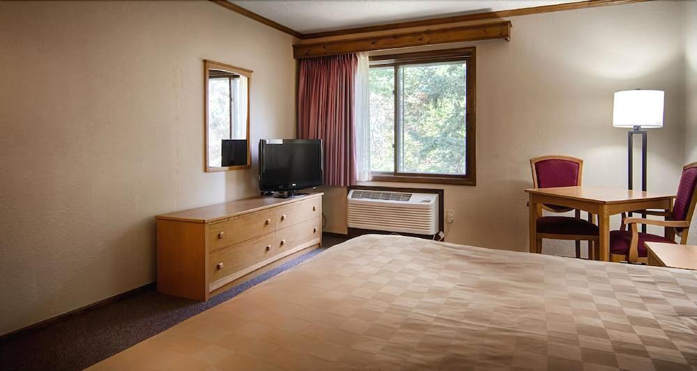 Centerstone Resort Lake-Aire Tomahawk Exterior photo