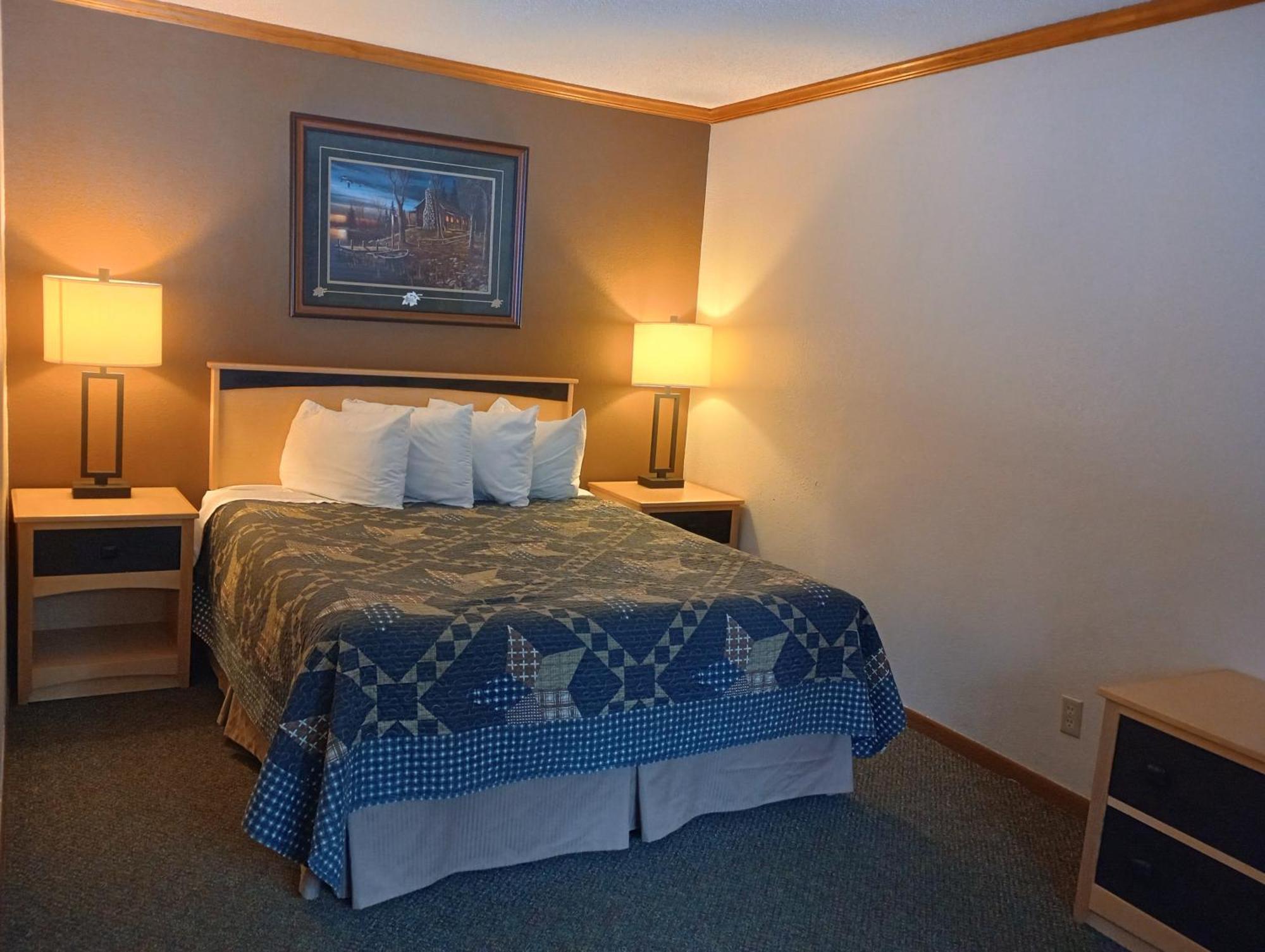Centerstone Resort Lake-Aire Tomahawk Exterior photo