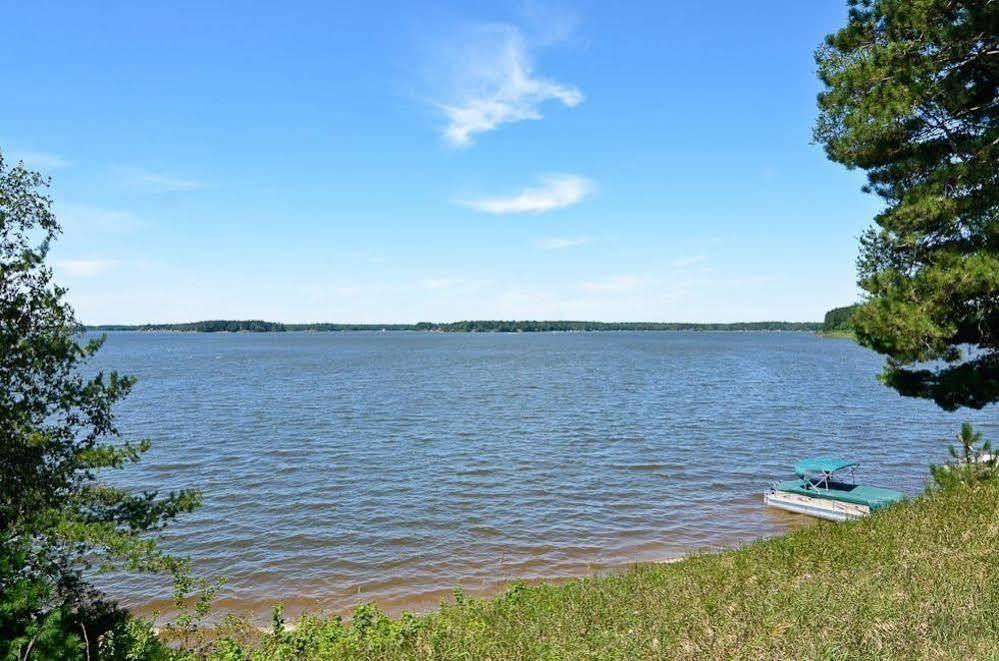 Centerstone Resort Lake-Aire Tomahawk Exterior photo