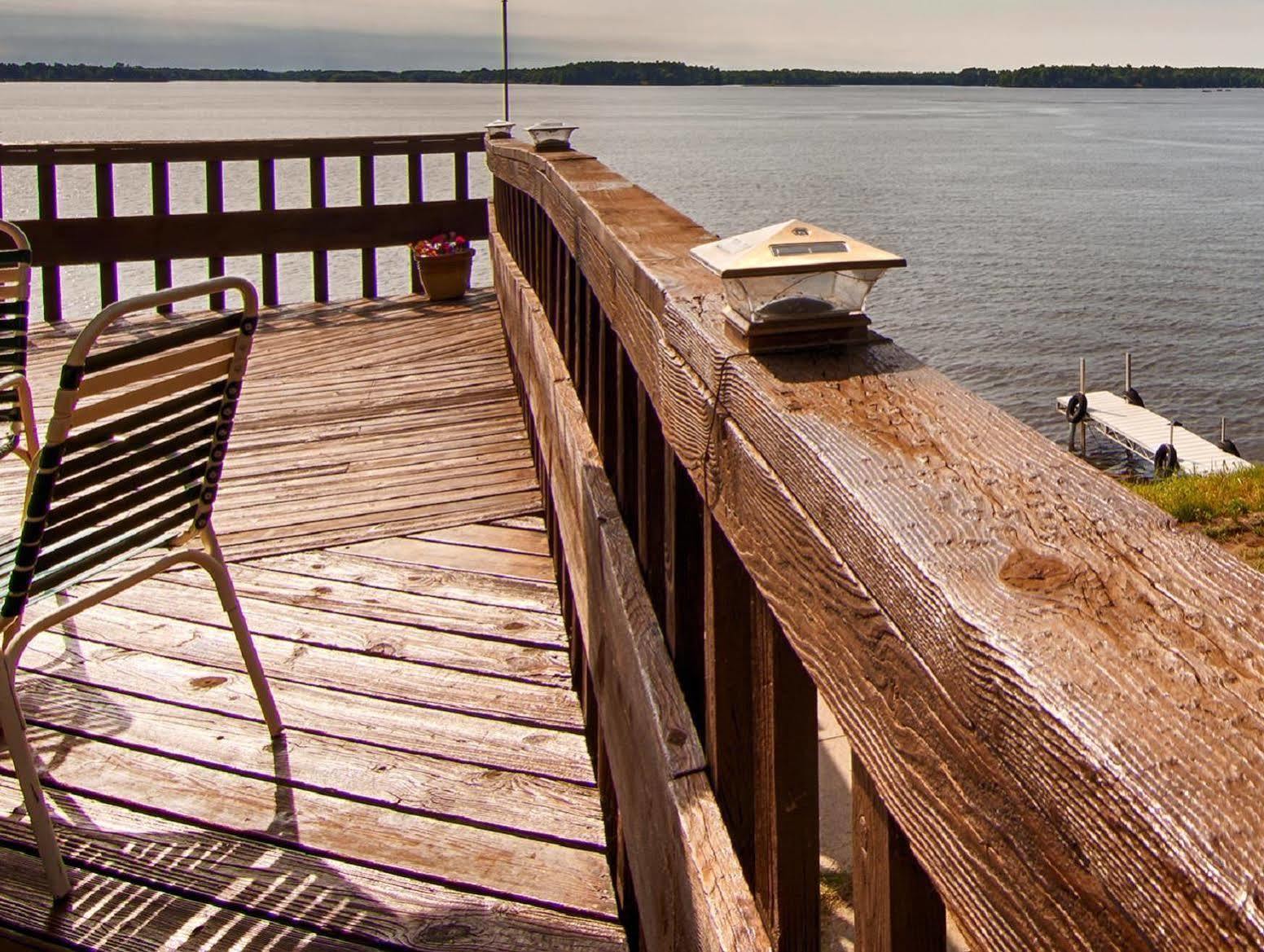Centerstone Resort Lake-Aire Tomahawk Exterior photo